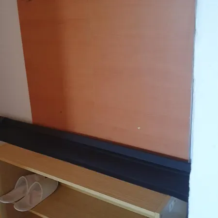 홈스테이 Maxwel Twin In Flat With Shared Bathroom And Kitchen 2 Single Beds Forest 5 Minutes And Playgrounds Are 15 Mins Walking Free Tennis Court